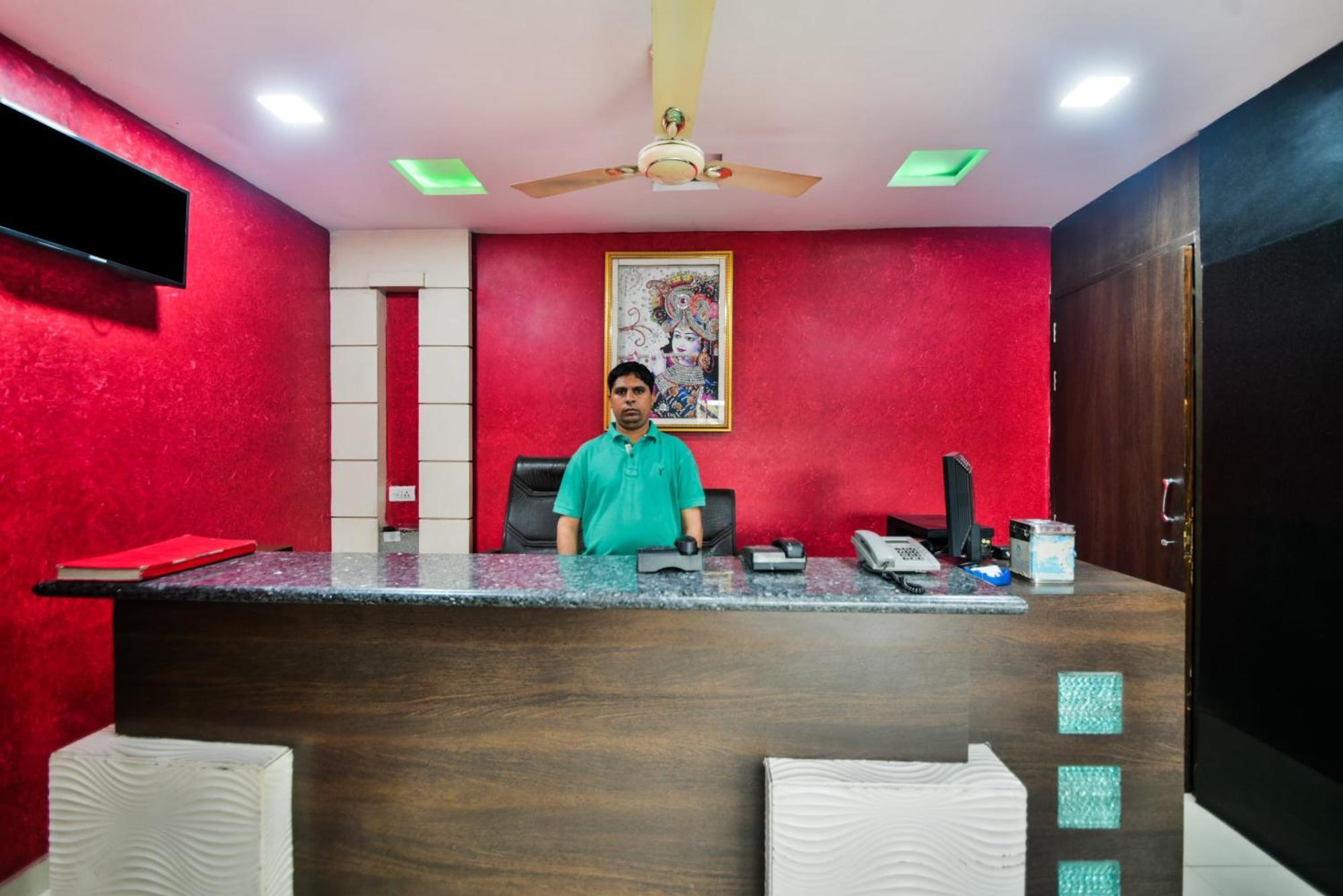 Oyo Hotel Ajanta Hamirgarh Exterior photo