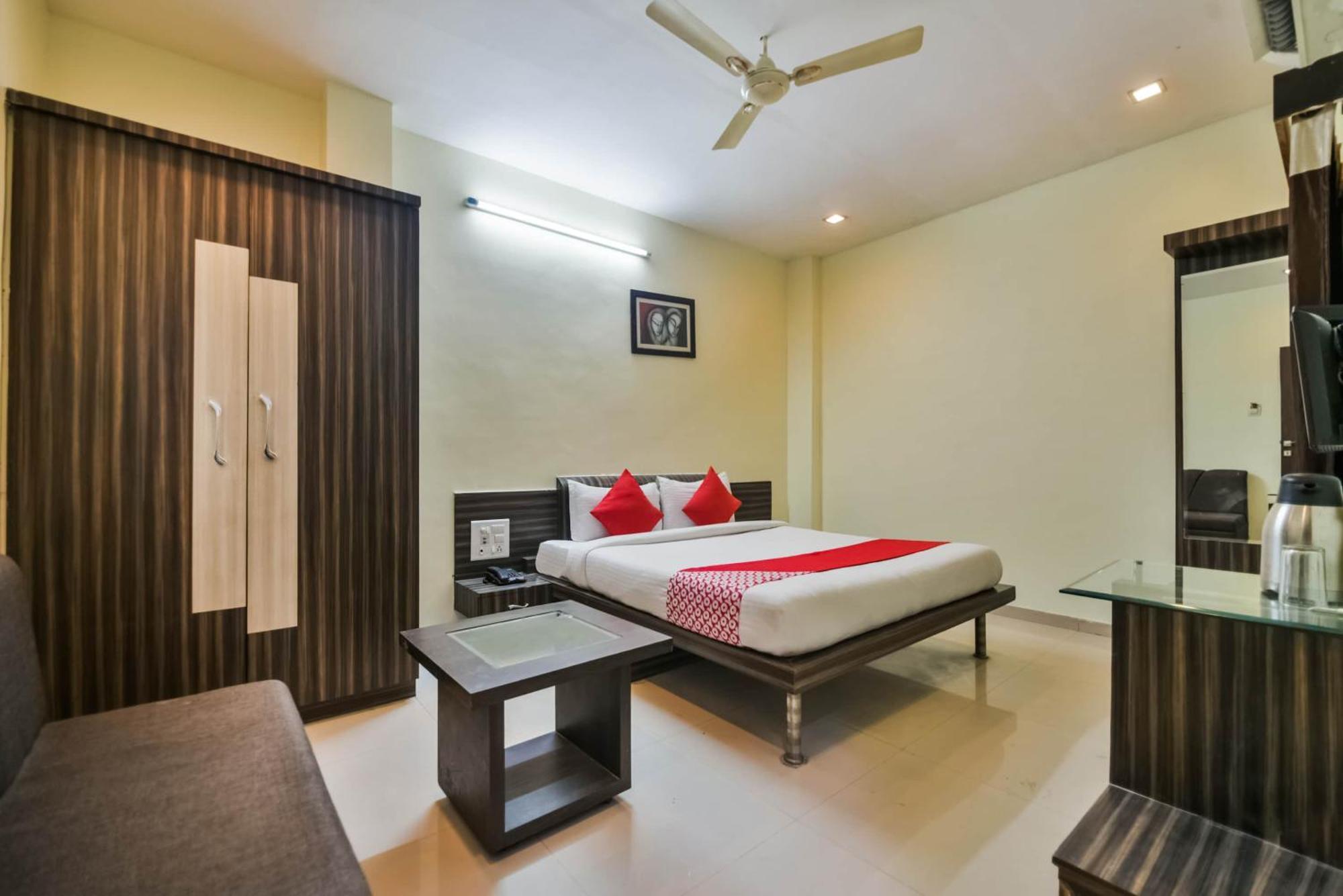 Oyo Hotel Ajanta Hamirgarh Exterior photo