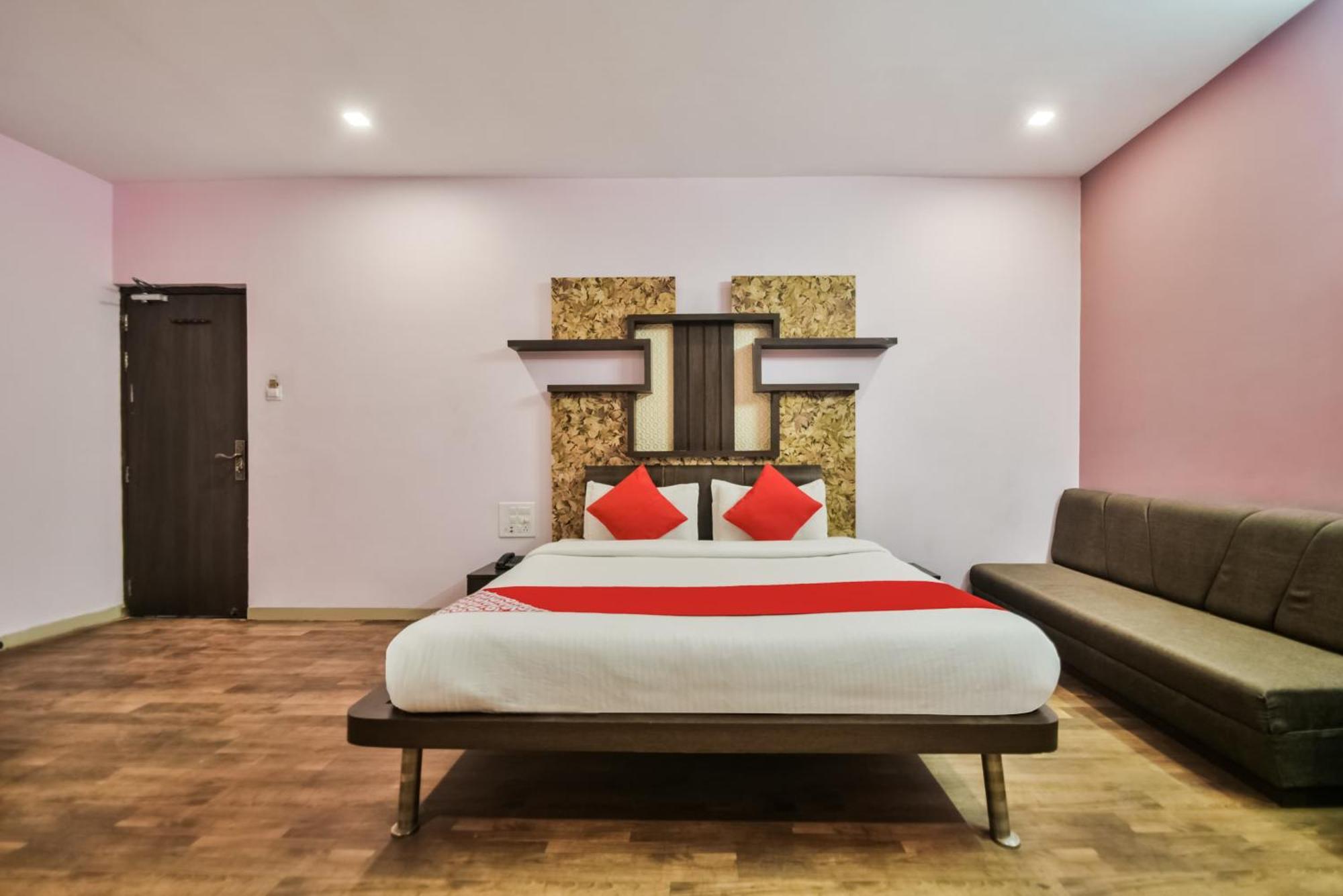Oyo Hotel Ajanta Hamirgarh Exterior photo